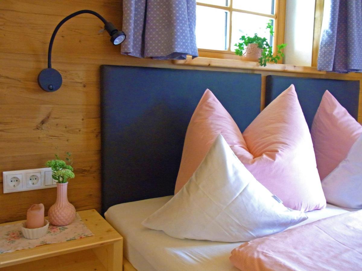 Ferienwohnung Szuahaeusl อัสเชา อิม คีมเกา ภายนอก รูปภาพ